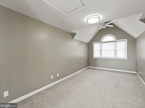 207 Glendale Ave, Alexandria VA 22301-2452 exterior