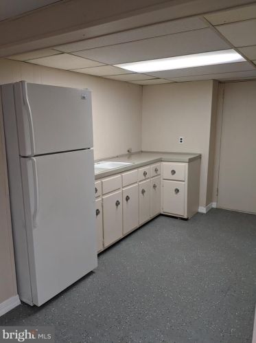 12 Gln Clair Dr, Trenton NJ 08618-1943 exterior