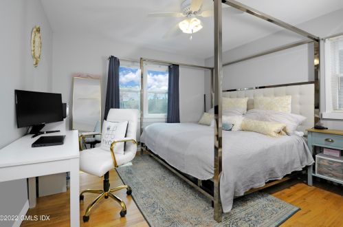 13 Cross St, Greenwich CT 06831-5006 exterior