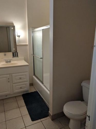 6366 Forward Ave, Pittsburgh PA 15217-2269 exterior