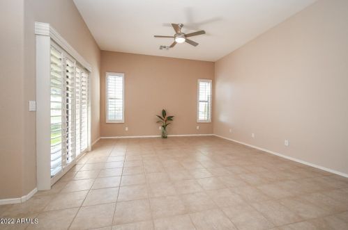 23814 Stoney Lk Dr, Chandler AZ 85248-6147 exterior