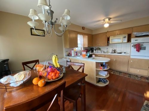 9300 Avers Ave, Chicago IL 60625-6304 exterior