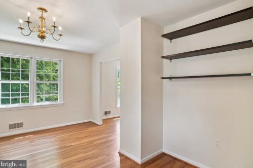 1420 Billman Ln, Silver Spring MD 20902-1421 exterior