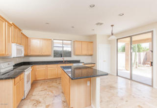 95 Goldfinch Way, Chandler, AZ 85286-4543