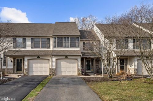 437 Rabbit Hill Ln, Lancaster, PA 17603-7434