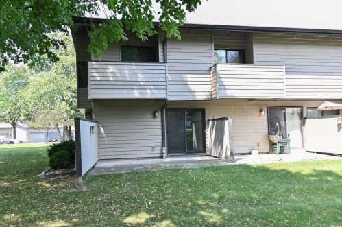 9027 70, Milwaukee WI 53223-2151 exterior