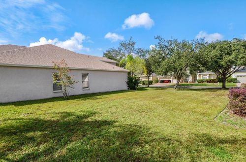 16346 Ashington Park Dr, Tampa FL 33647-2639 exterior