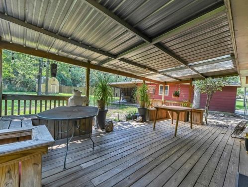 113 Greenway Dr, Conroe TX 77304-1711 exterior