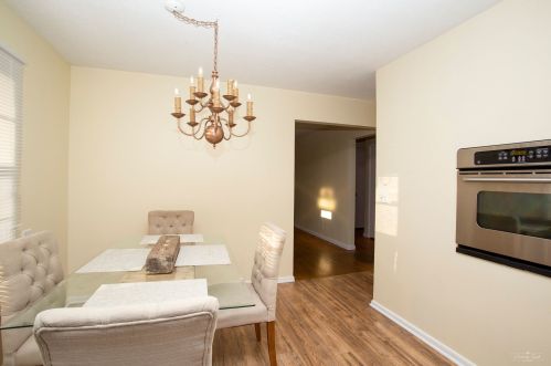 511 Berwick Blvd, Waukegan IL 60085-3409 exterior