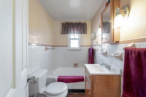 631 Corbin St, Pittsburgh PA 15122-2003 exterior