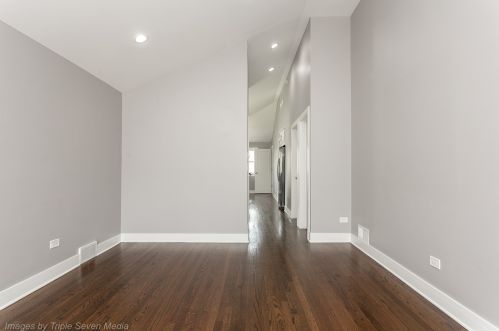 6322 Oak Park Ave, Chicago IL 60638-4018 exterior