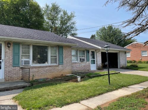 67 Mummert Dr, Littlestown, PA 17340-9702