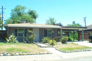 5105 Esmeralda St, Sacramento CA  95820-6551 exterior