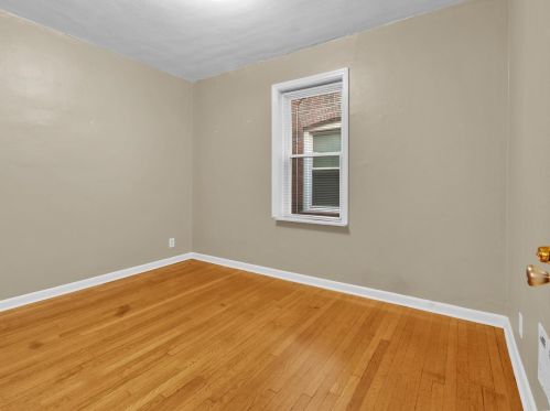 5821 Goener Ave, Saint Louis MO 63116-2234 exterior