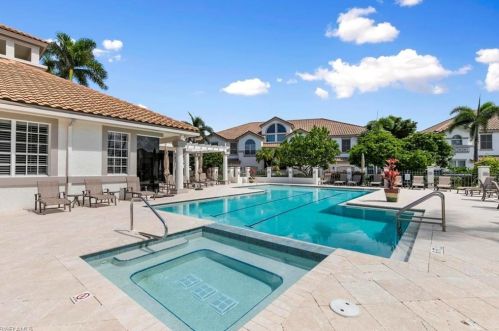 161 Colonade Cir, Naples FL 34103-8720 exterior