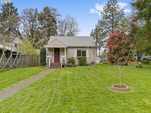 15323 Linden Ln, Portland OR  97267-1245 exterior