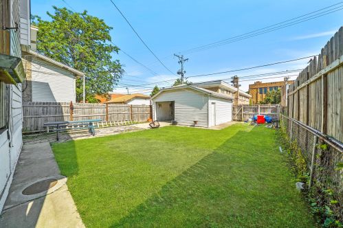 5054 Fletcher St, Chicago IL 60641-5037 exterior