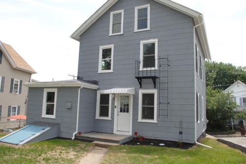 343 Mason St, Woonsocket RI  02895-5026 exterior