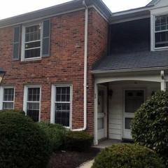 38 Williamsburg Dr, Springfield MA  01106-1732 exterior