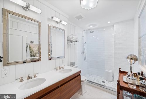 718 22nd St, Philadelphia PA 19130-0027 exterior