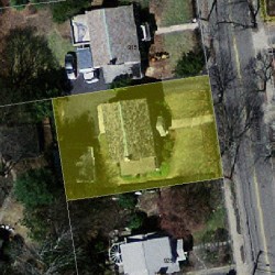 917 Chestnut St, Newton MA 02468-2335 aerial view