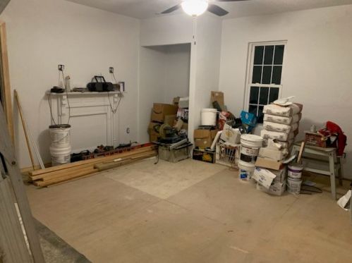 404 Middle St, Pittsburgh PA 15227-3844 exterior