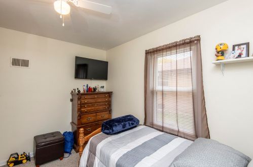 4625 74, Milwaukee WI 53218-4750 exterior