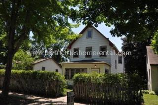 40 Magnolia Ave, Saint Paul MN  55117-4913 exterior