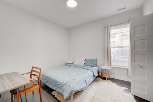 3923 Van Buren St, Chicago IL 60624-3145 exterior