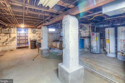 412 Delaware St, New Castle DE 19720-5045 exterior