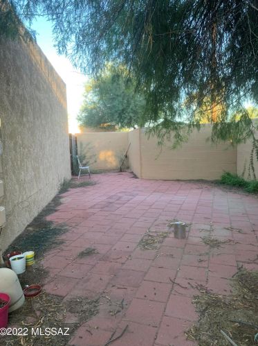 3317 Water St, Tucson AZ 85716-2562 exterior