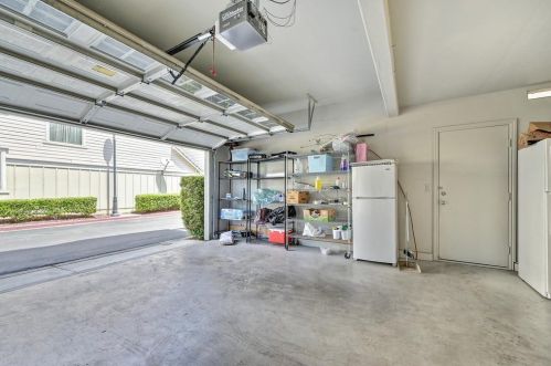 1302 Tapestry Ln, Concord CA 94520-3965 exterior