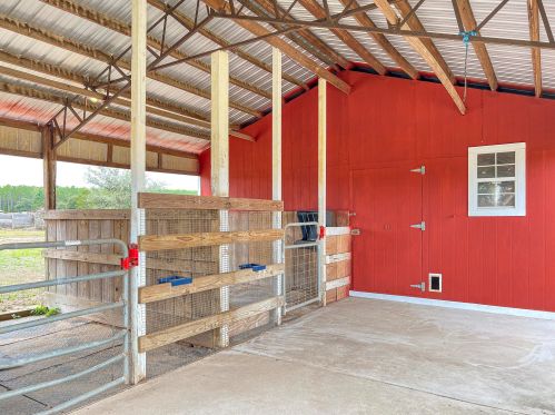 4805 Douglas Dr, Milton FL 32583-9321 exterior