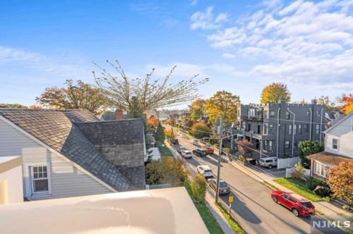 57 Lincoln Ave, Cliffside Park NJ 07010-1820 exterior