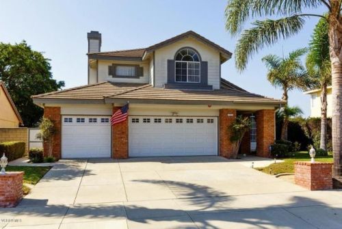 2241 River Ridge Rd, Oxnard CA  93036-7750 exterior