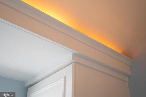 310 16th St, Philadelphia PA  19102-4907 exterior