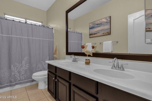 16647 15th Dr, Phoenix AZ  85045-0773 exterior