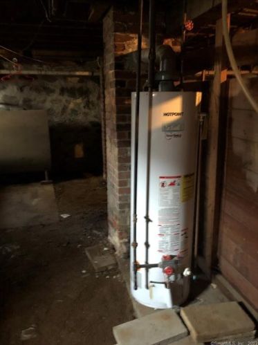 24 Lawn St, Torrington CT 06790-4516 exterior