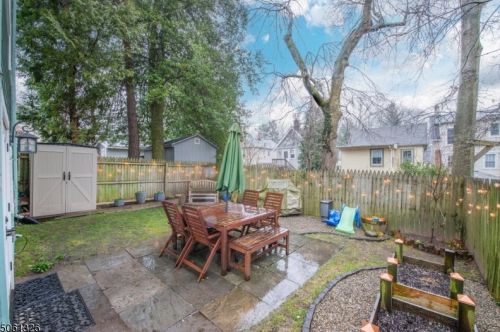 20 Catherine Ln, Morristown NJ 07960-5202 exterior