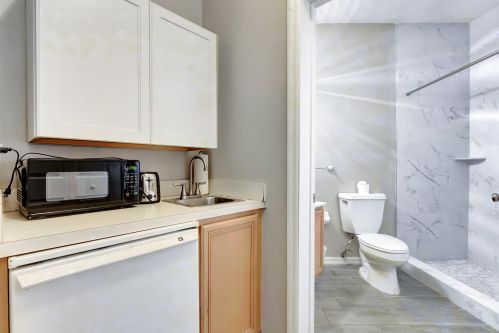 9866 Perfect Dr, Fort Pierce FL 34986-3031 exterior