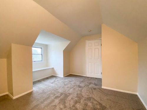 152 Bryant Dr, Pittsburgh PA 15235-4627 exterior