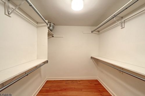 22 Cedar Lk, Parsippany NJ 07834-1805 exterior