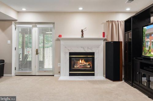 6378 Alderman Dr, Alexandria VA 22315-3731 exterior