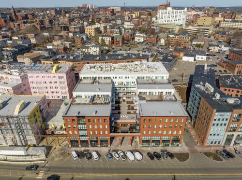 383 Commercial St, Portland ME  04102-3906 exterior