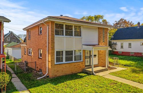 4150 49th St, Milwaukee, WI 53216-1306