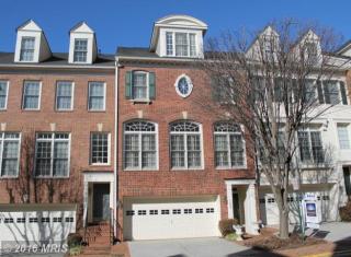 7444 Carriage Hills Dr, Mc Lean VA  22102-2944 exterior