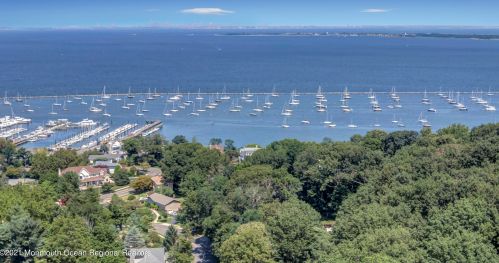 50 Hooper Ave, Atlantic Highlands NJ  07716-1537 exterior