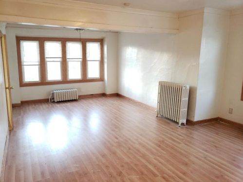 3476 Bartlett Ave, Milwaukee WI  53211-2801 exterior