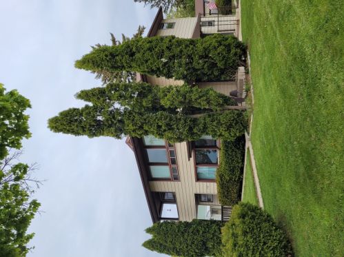 136 Armour Ave, Milwaukee, WI 53207-5802