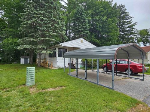 8 Duke Ln, Concord, NH 03303-4116